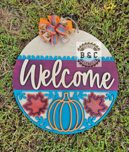 Load image into Gallery viewer, Welcome Pumpkin Leaves
